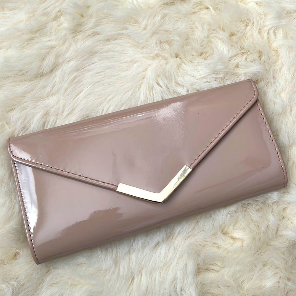 Aldo Nude Patent Clutch